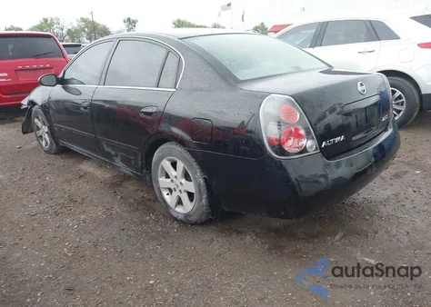 2004 Nissan Altima 2.5 S z USA, uszkodzony, nr VIN 1N4AL11D84C172984